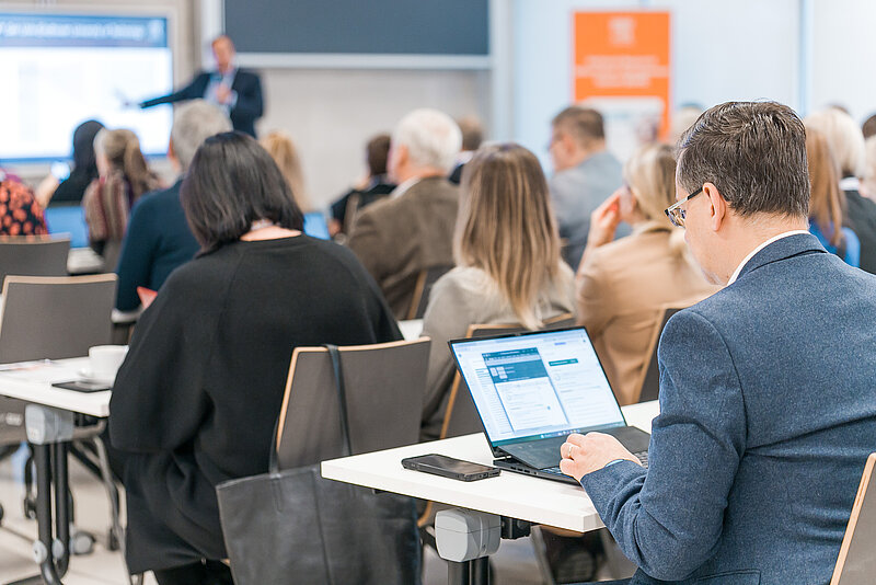 LU pētnieki izstrādā korporatīvās identitātes, digitālās transformācijas un ilgtspējas vadlīnijas MVU sektoram